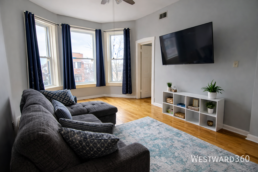 1339 N Western Ave #3 - Photo 6 of 15