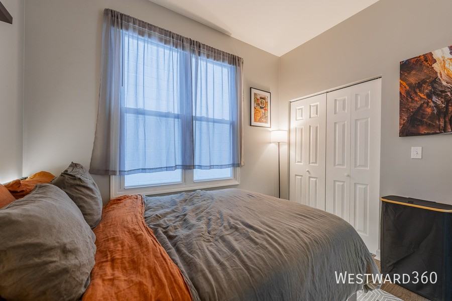 1733 N Artesian Ave #3 - Photo 7 of 25