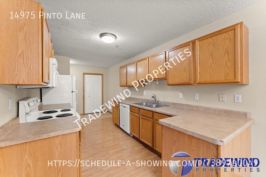 14975 Pinto Ln - Photo 2 of 29