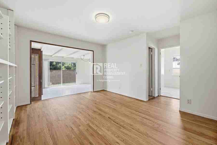 726 Primrose Ave - Photo 6 of 36