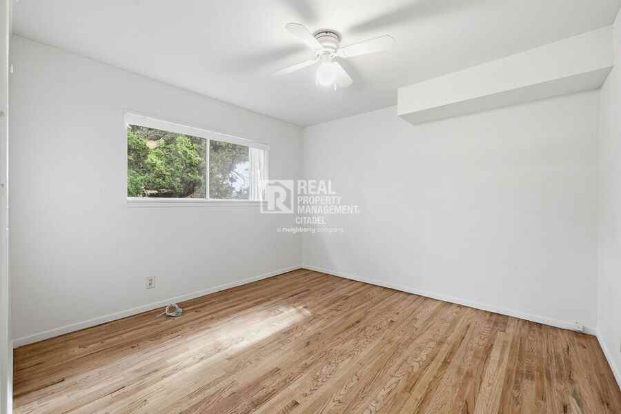 726 Primrose Ave - Photo 7 of 36