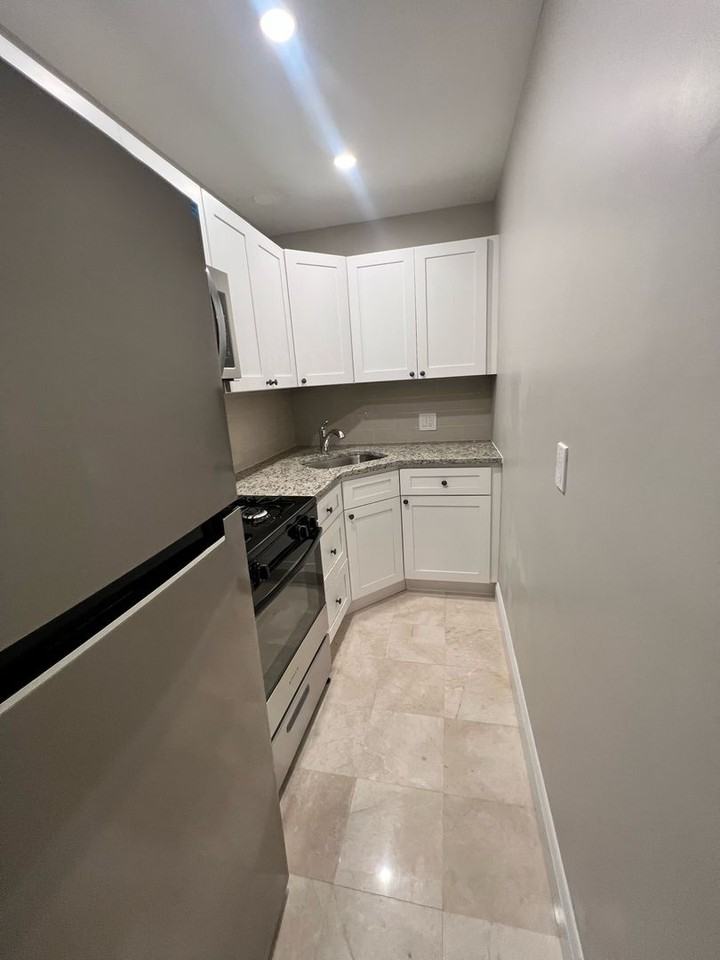 808 S 2nd St #2C - Photo 5 of 10