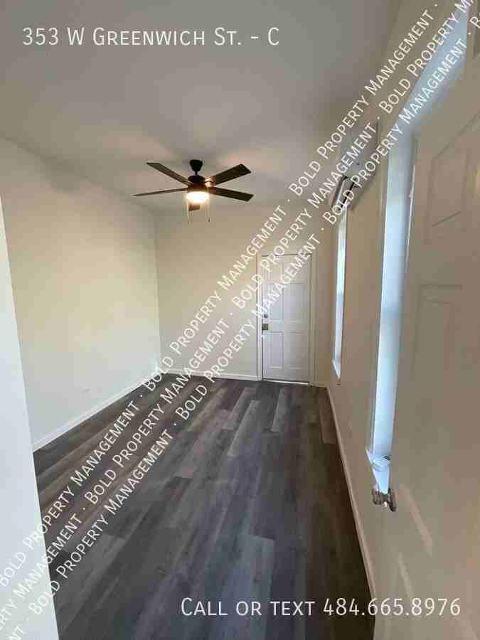 353 W Greenwich St #C - Photo 2 of 9