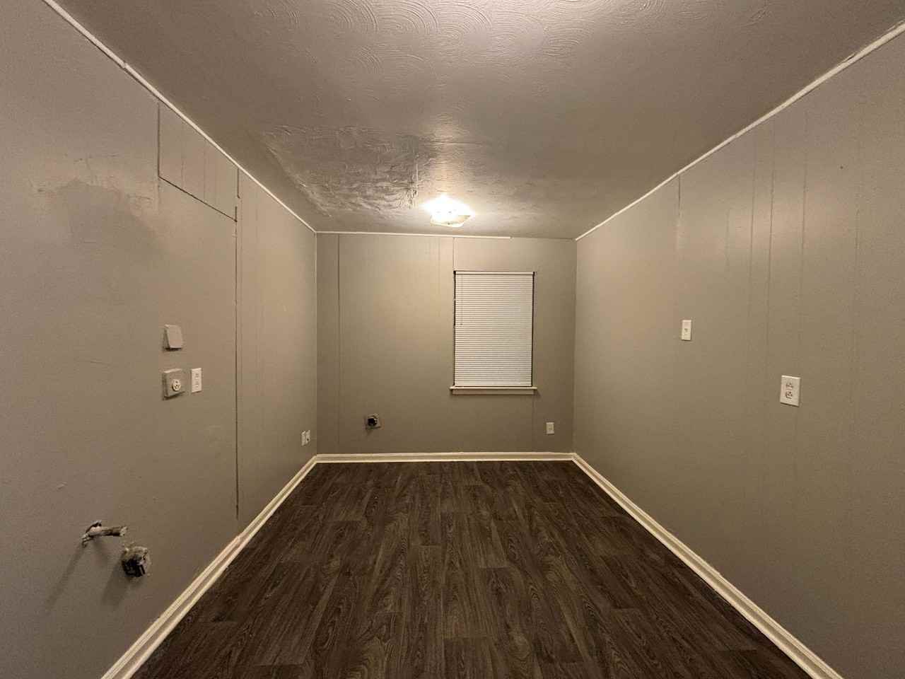 4268 Glenbrook St - Photo 5 of 21