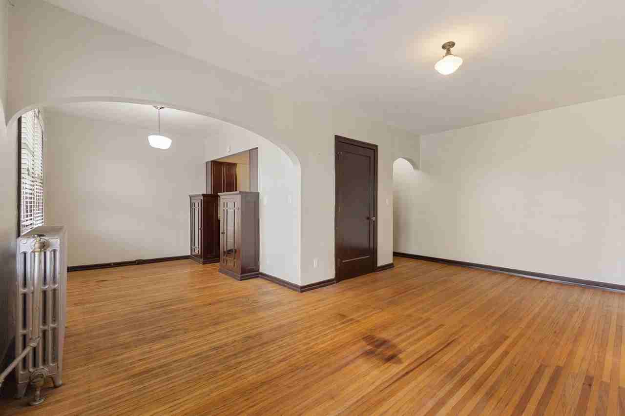 5230 E Washington St #6 - Photo 3 of 19