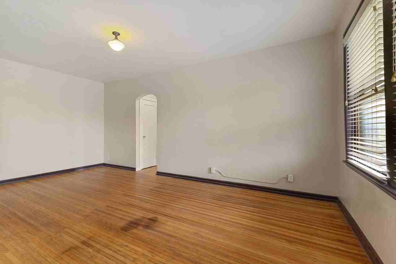 5230 E Washington St #6 - Photo 7 of 19