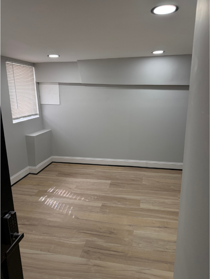 3806 Harlem Ave - Photo 7 of 15