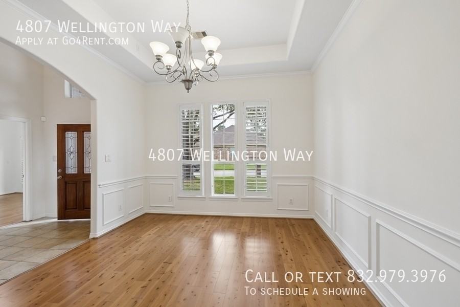 4807 Wellington Way - Photo 7 of 50