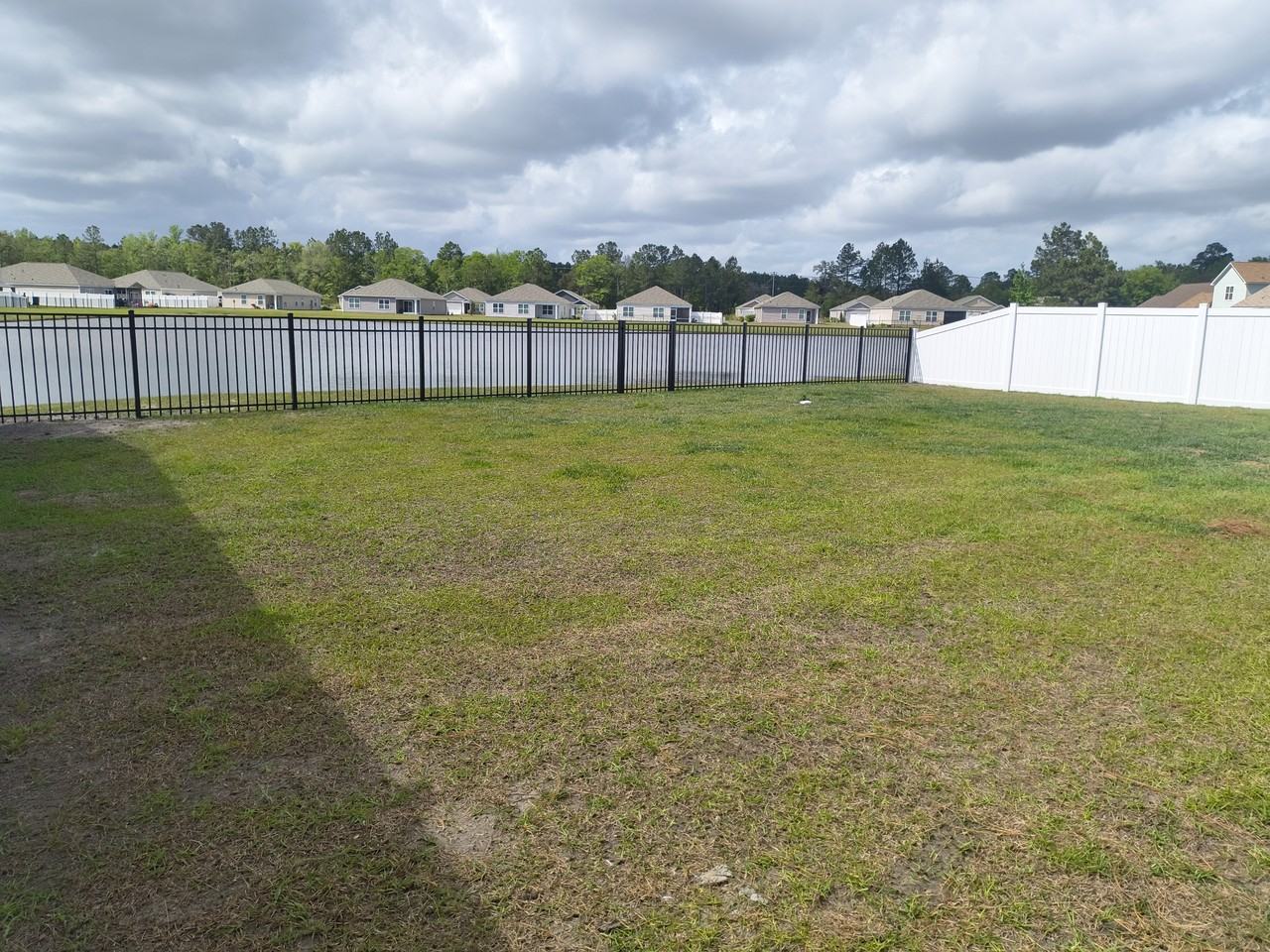 44 Autumns Wood Dr - Photo 4 of 15