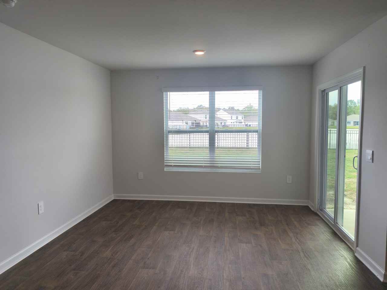 44 Autumns Wood Dr - Photo 6 of 15