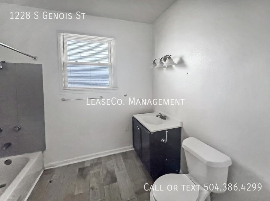 1228 S Genois St - Photo 5 of 11