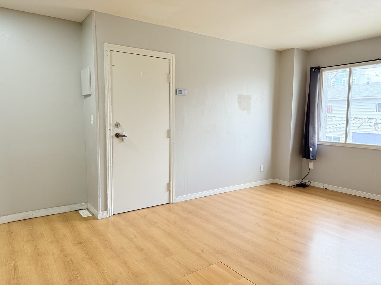 506 Aylmer Ave #4 - Photo 2 of 15