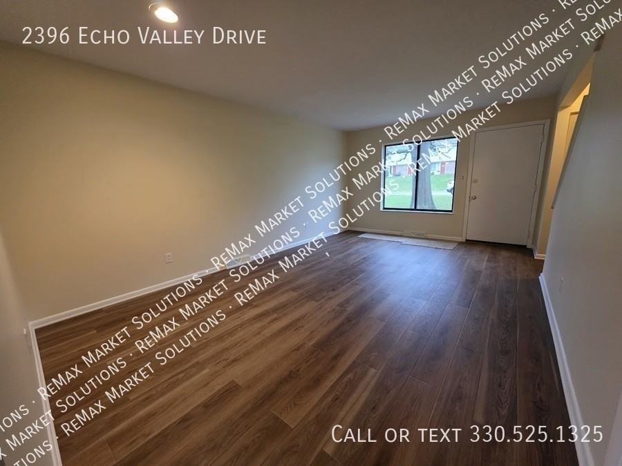 2396 Echo Valley Dr - Photo 2 of 12
