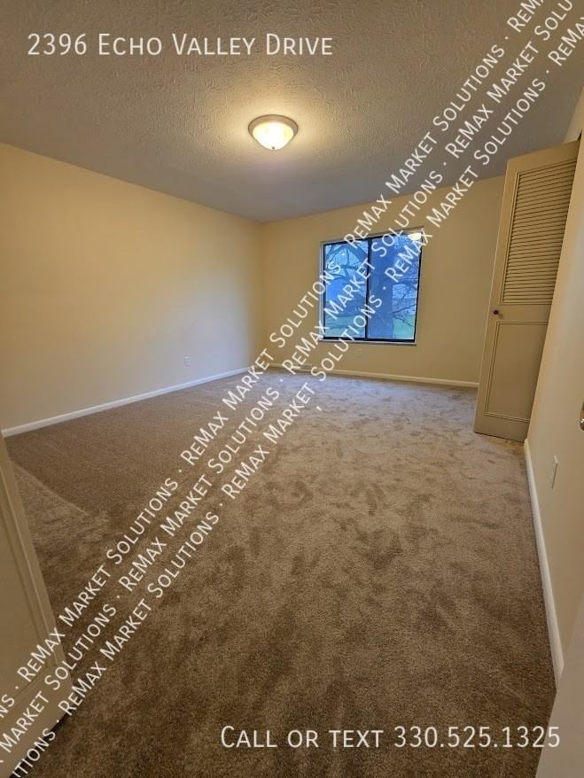 2396 Echo Valley Dr - Photo 5 of 12