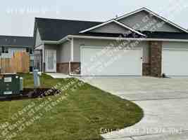 featured image of 413 W May St #1