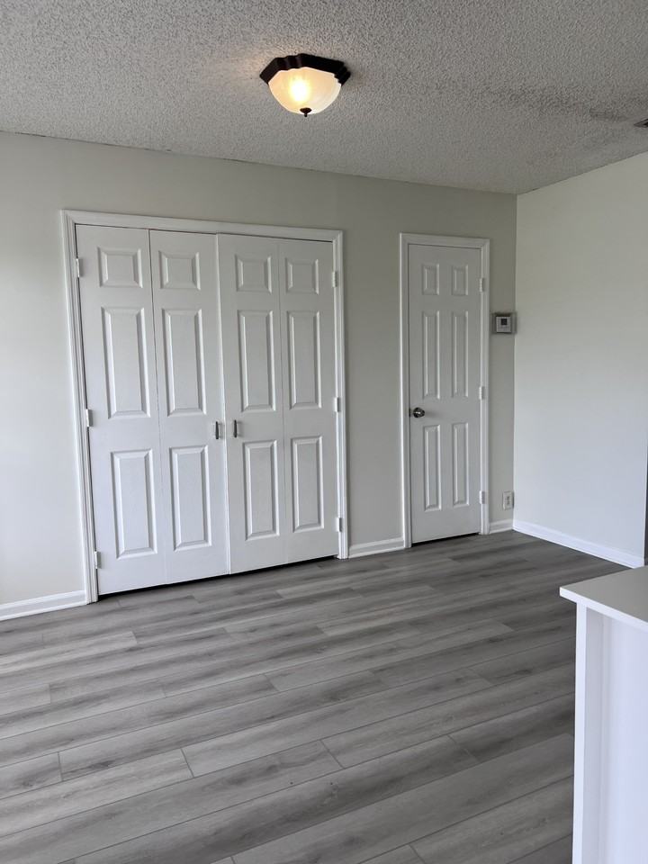 2651 Se 2nd St #A - Photo 2 of 9