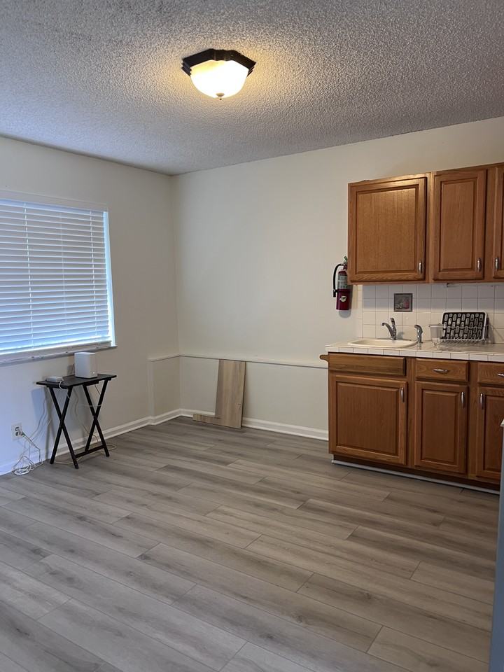 2651 Se 2nd St #A - Photo 6 of 9