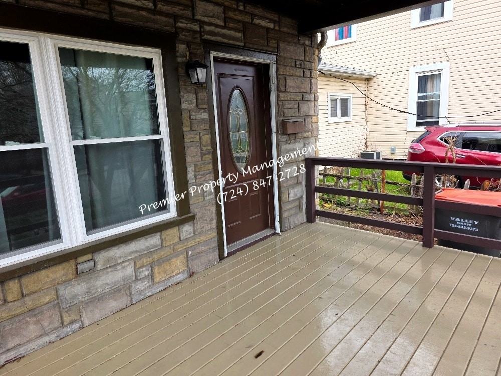 911 4th Avenue - Photo 2 of 15