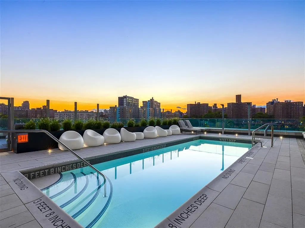 2385 Third Avenue, Unit 380 - Photo 4 of 14