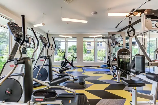 75 Cowles Lane, Unit 75 - Photo 5 of 13