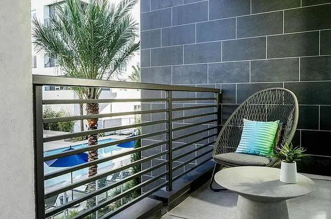 615 East Carson Street, Unit 450 - Photo 2 of 22