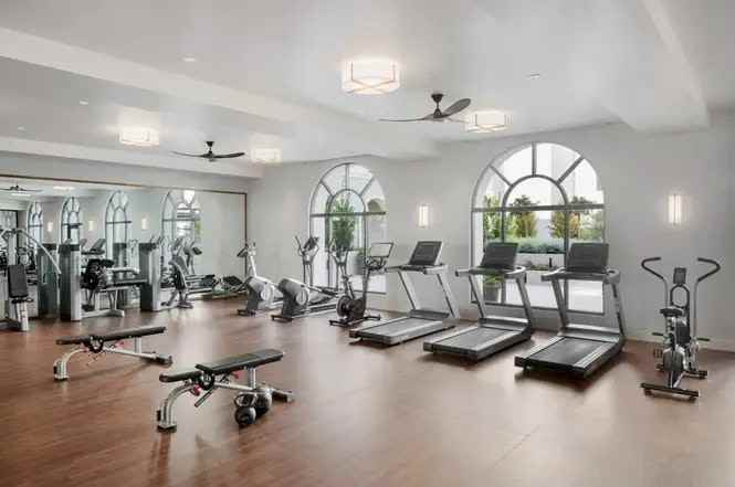 3098 W Kyne St, Unit 211 - Photo 5 of 10