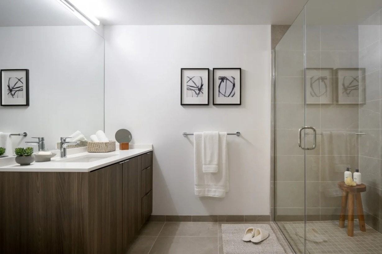 3098 W Kyne St, Unit 211 - Photo 6 of 10