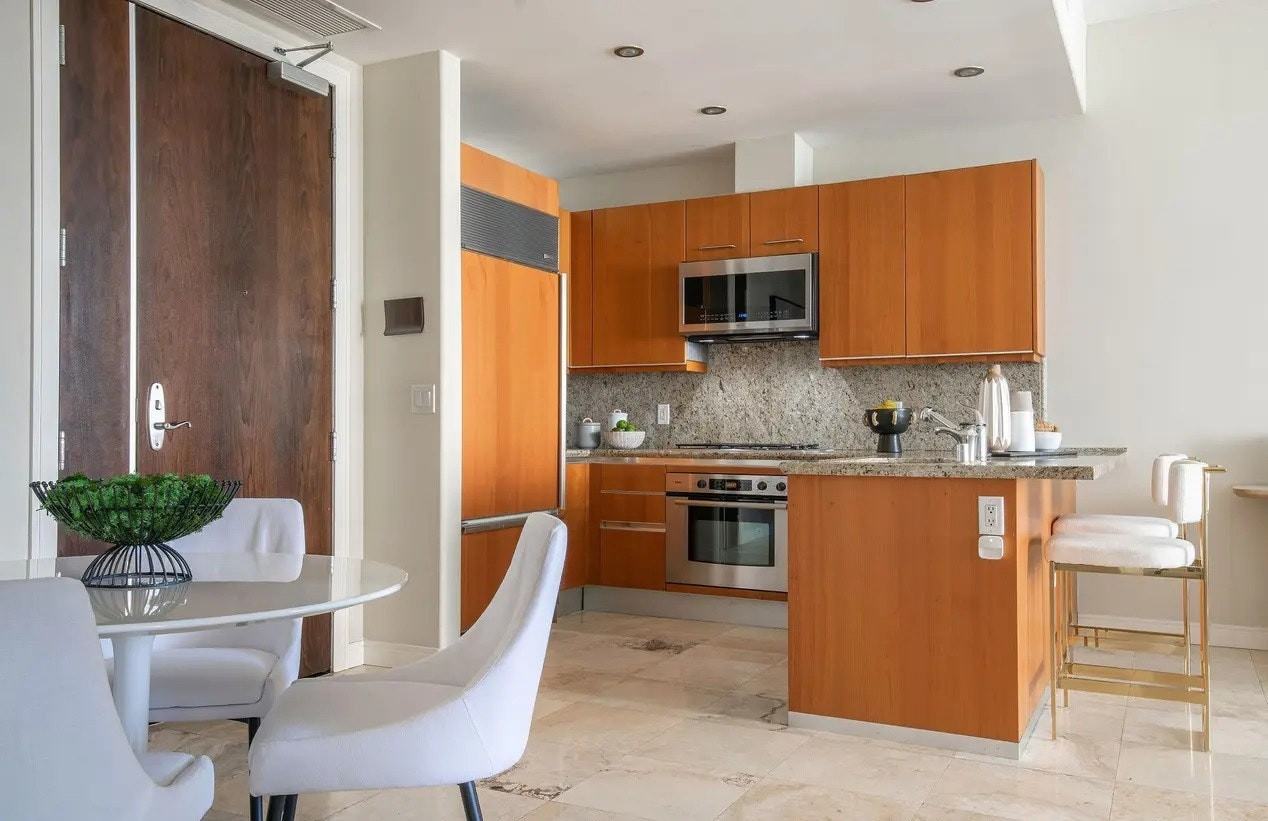 550 Front Street, Unit 212 - Photo 7 of 12