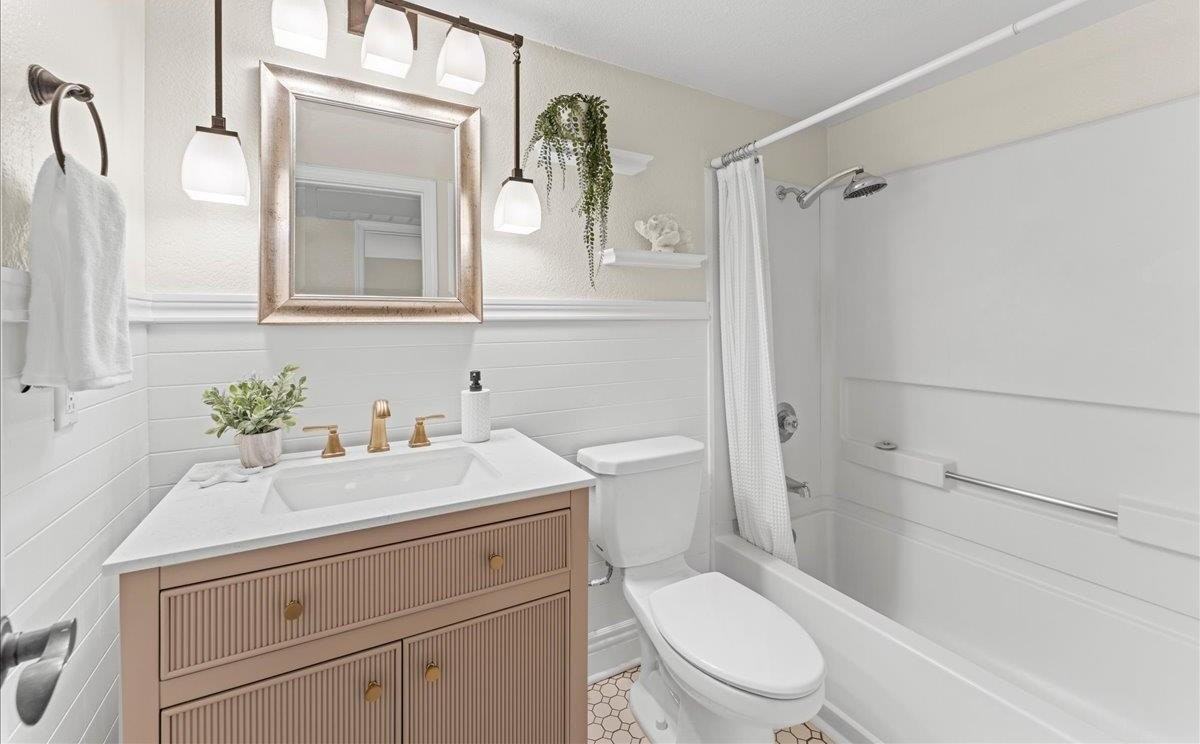 120 Reflections Drive, Unit 41A - Photo 4 of 17