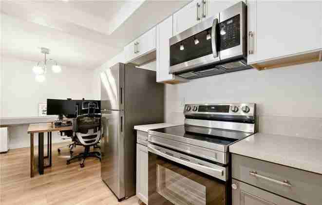 110 North 2nd Avenue, Unit 313 - Photo 4 of 13