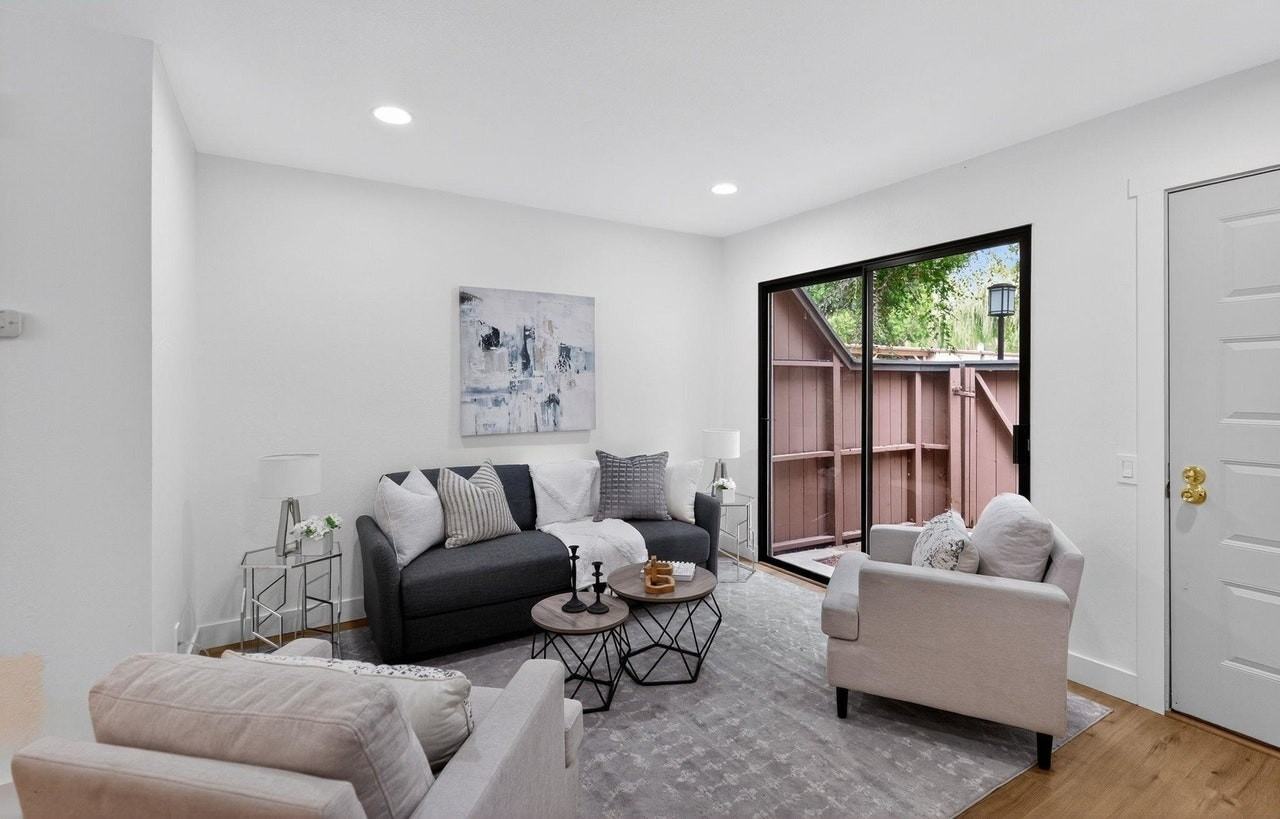 199 East Warren Common, Unit 117 - Photo 6 of 24