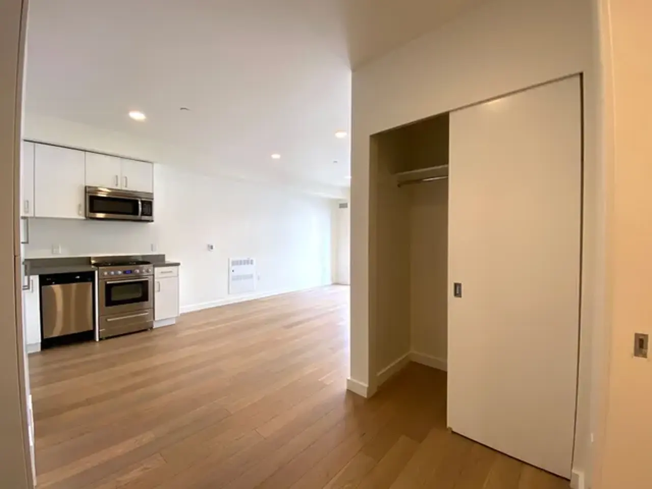 915 Minna Street, Unit 301 - Photo 6 of 18