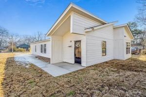 featured image of 851 Kippley St