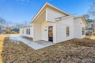 851 Kippley Street, Unit 853 (Back) - Photo 1 of 1