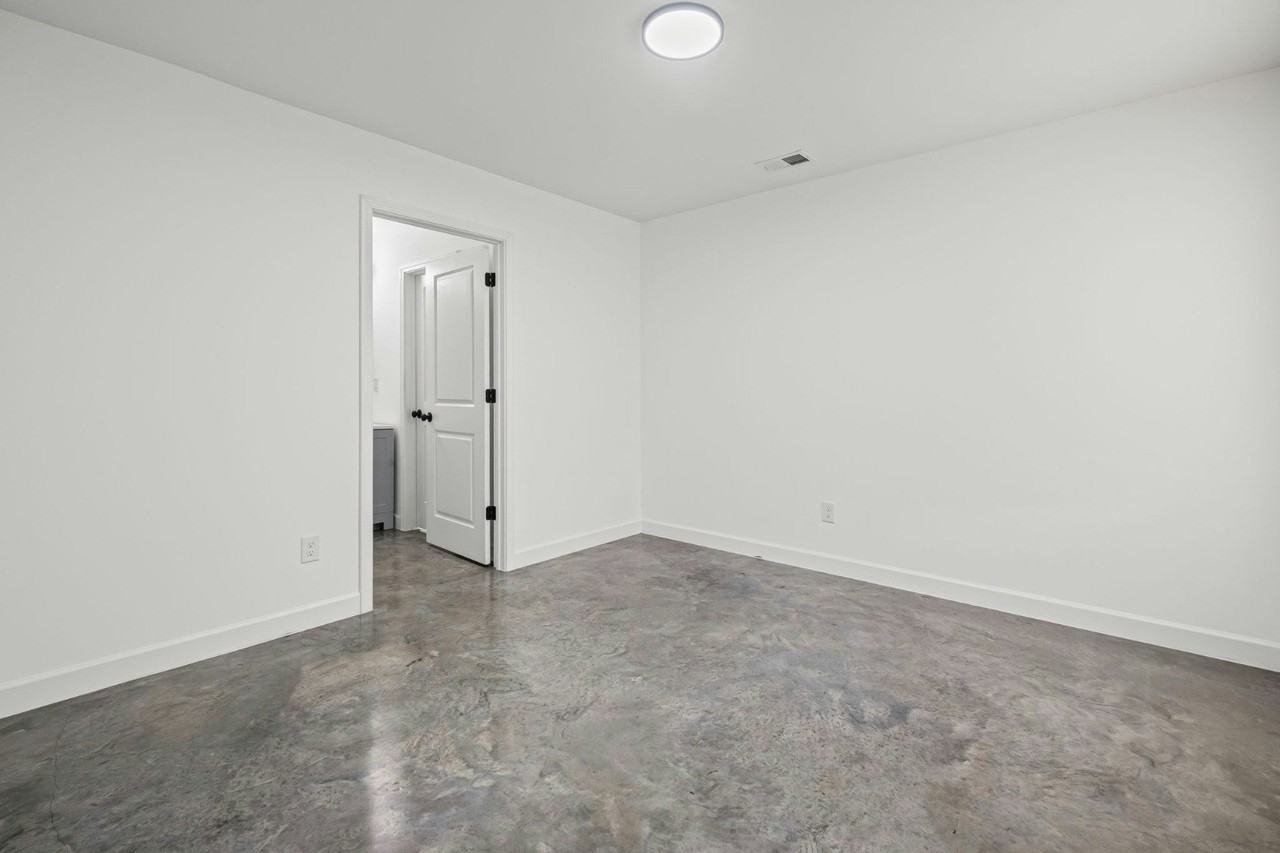 851 Kippley Street, Unit 853 (Back) - Photo 6 of 9