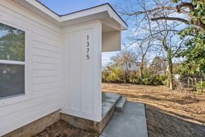 featured image of 1373 S Cooper St