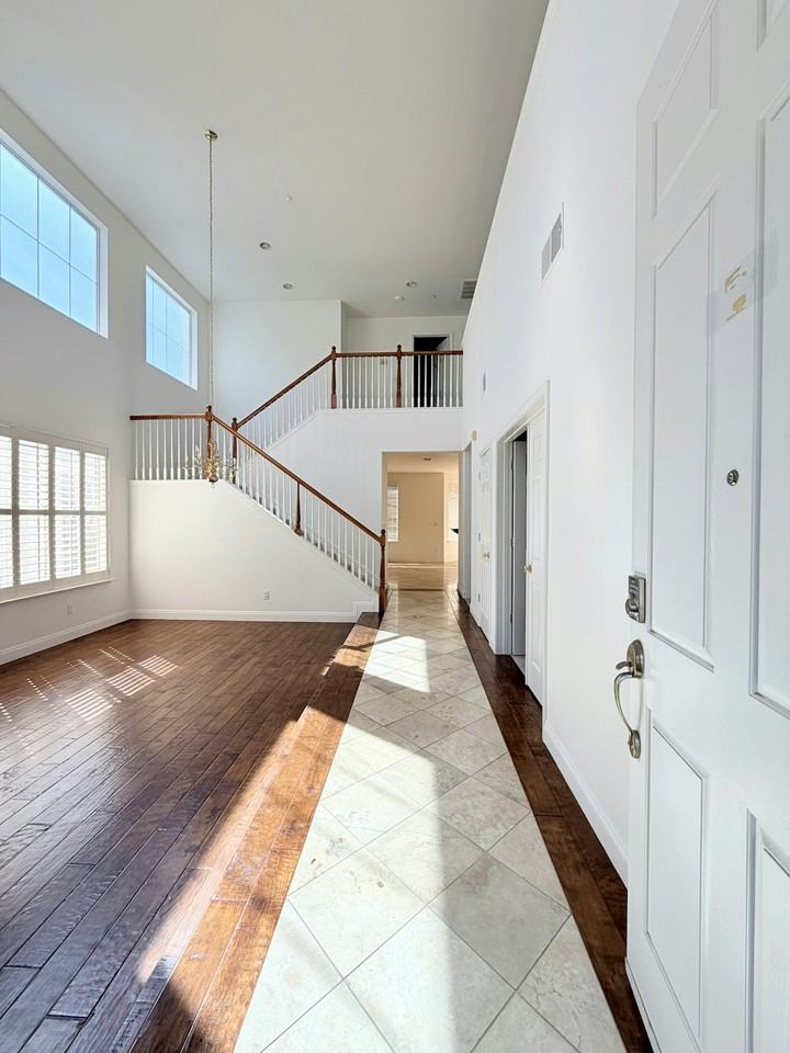 1208 Landover Court - Photo 2 of 21