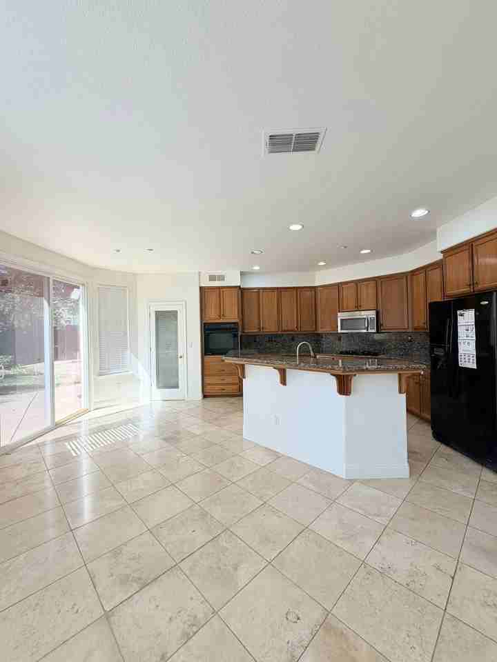 1208 Landover Court - Photo 4 of 21