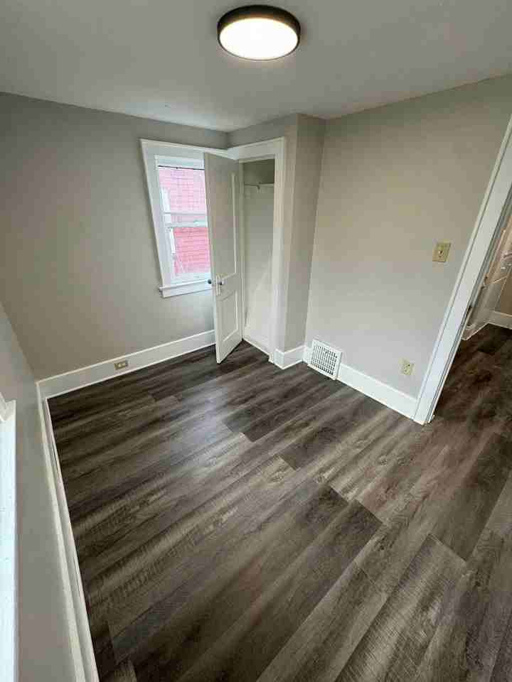 623 Storer Avenue - Photo 6 of 32