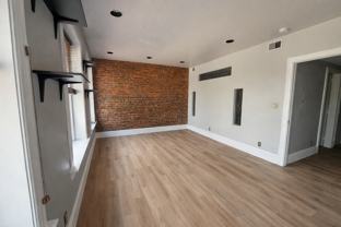 705 8th Street Southeast, Unit 4 - Photo 1 of 1