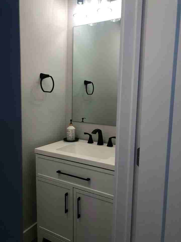 1237 Romany Rd, Unit 1 - Photo 4 of 8