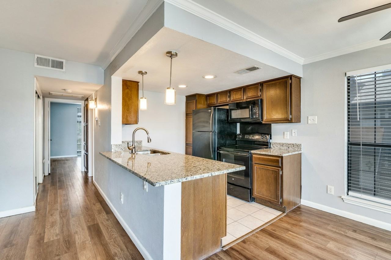 4416 Chaha Road, Unit 201 - Photo 4 of 12