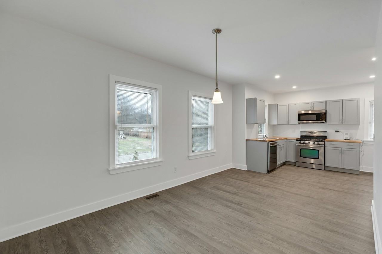 392 Philip Street, Unit 1 - Photo 5 of 23