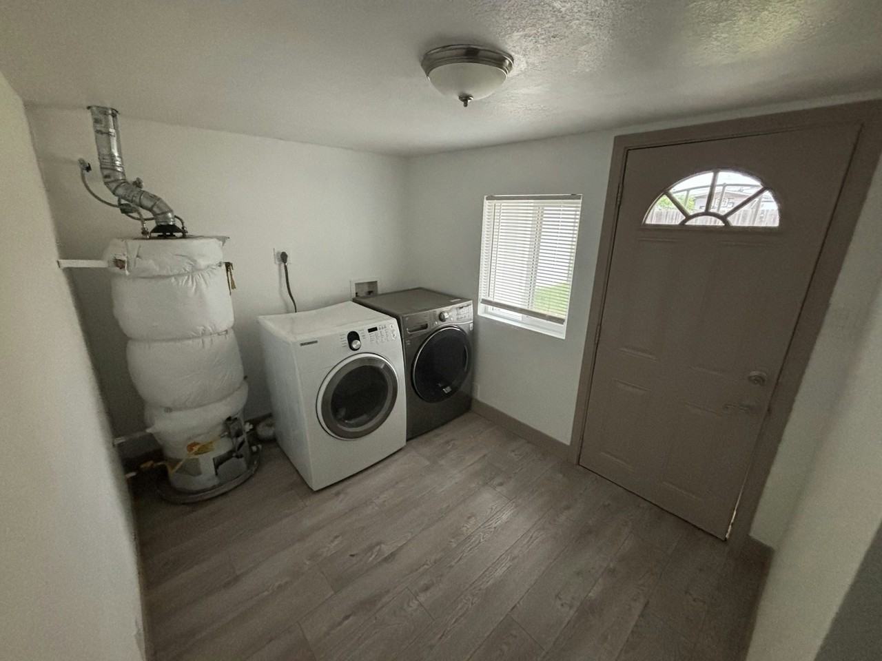 1825 Roy Avenue - Photo 5 of 12