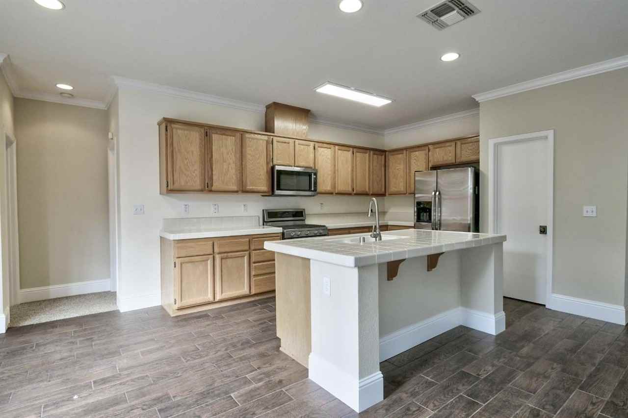 1804 Waterfall Dr #1 - Photo 7 of 34