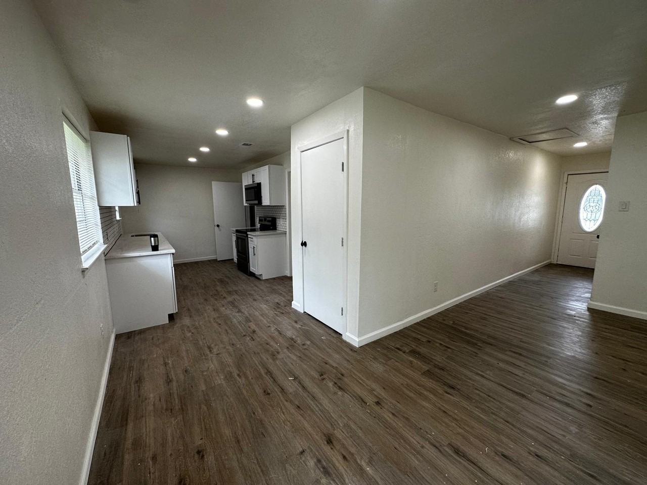 1732 Americana Blvd #1 - Photo 4 of 22