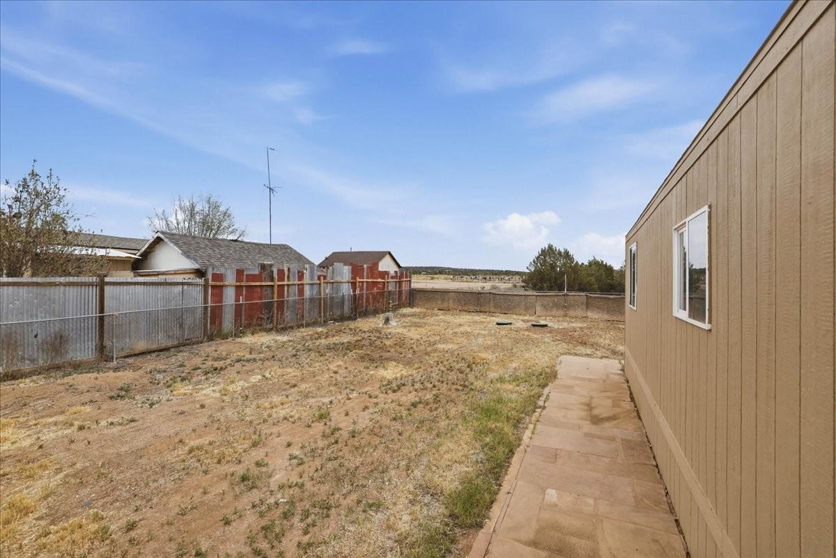 25415 N Cedar Dr #1 - Photo 3 of 23