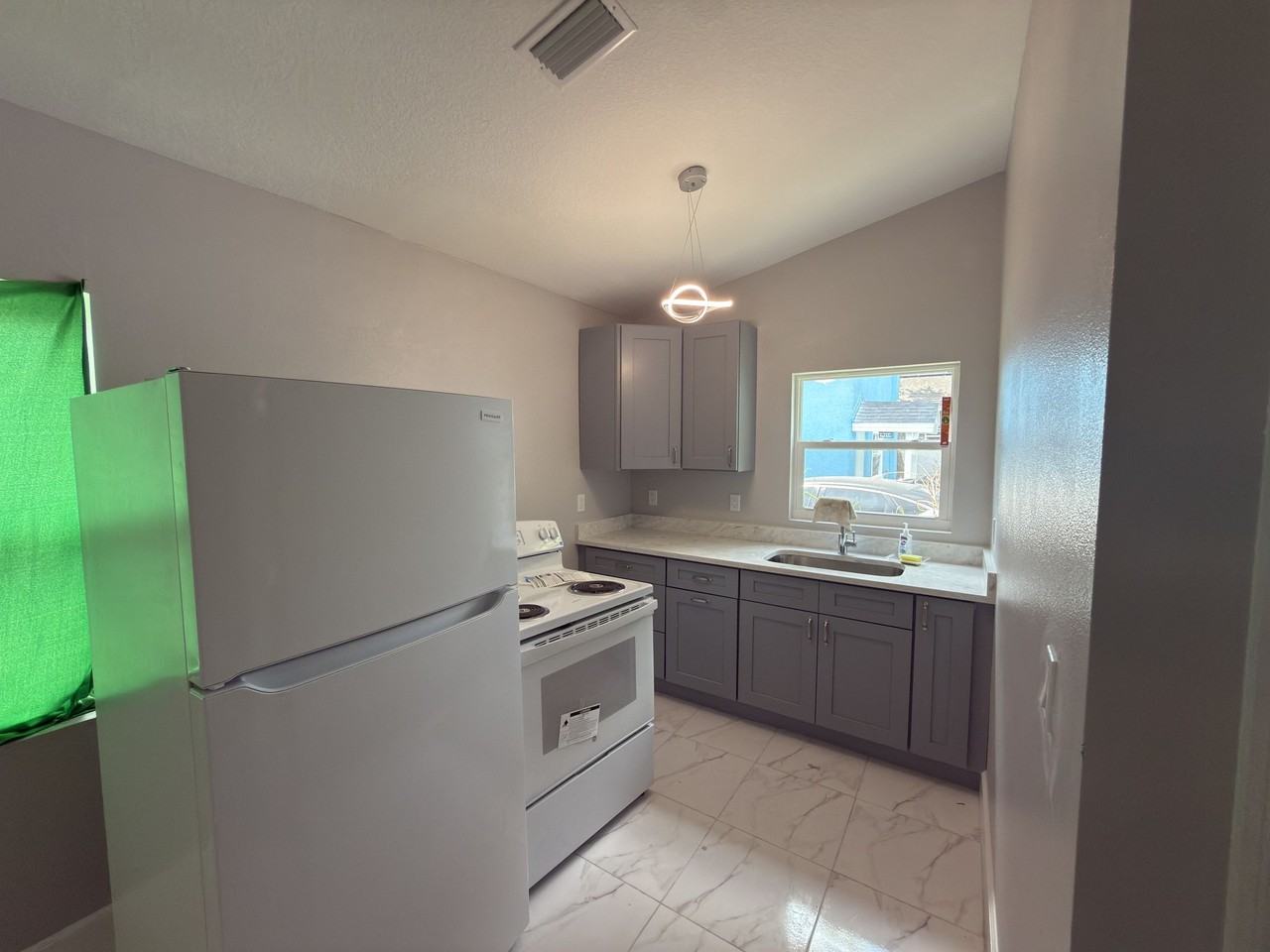 3632 East North Bay Street - 2Unit 2 #2 - Photo 7 of 27