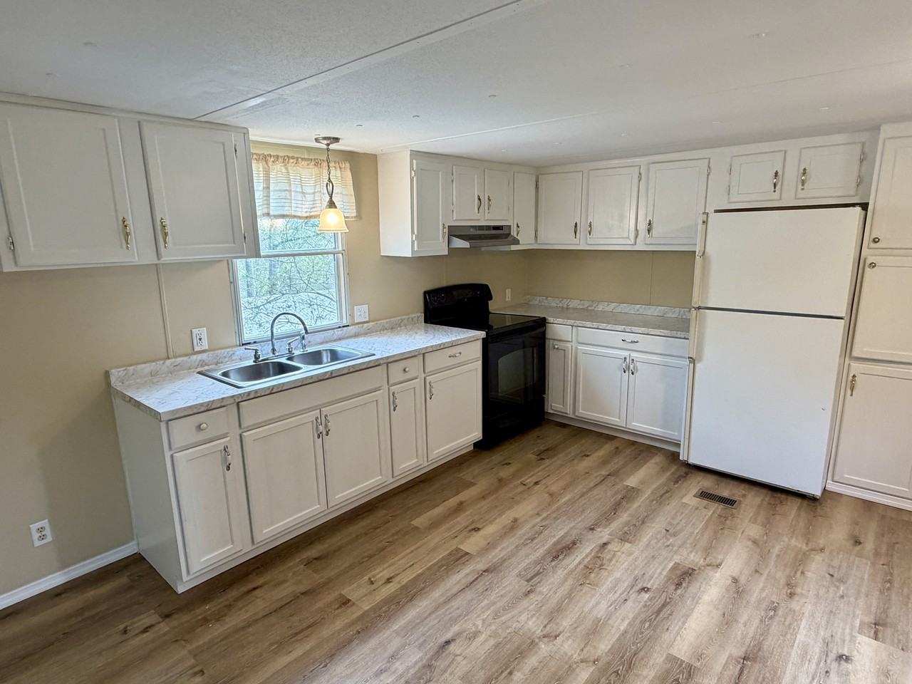 41 Windy Hill Rd #1 - Photo 7 of 18