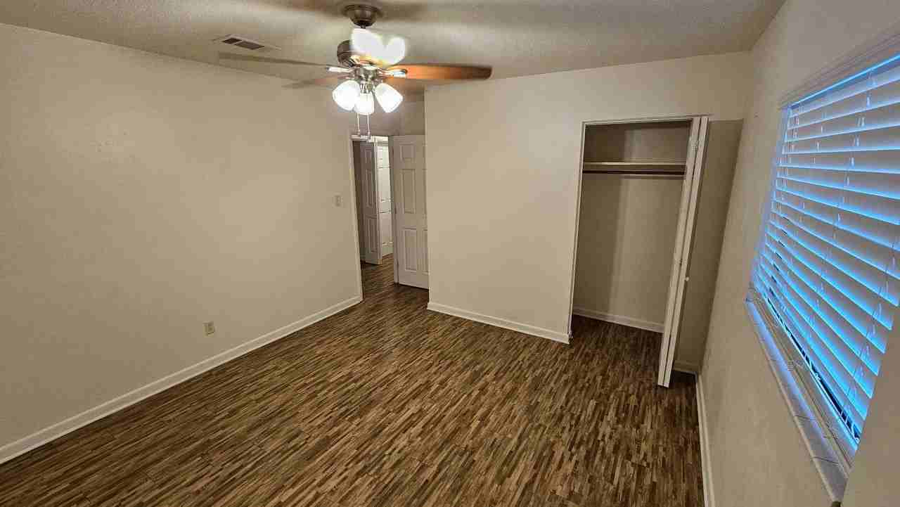 513 Woodrow St Ne #1 - Photo 4 of 9